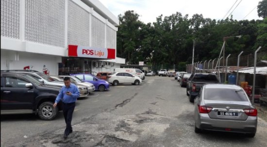 Pusat pos laju ampang